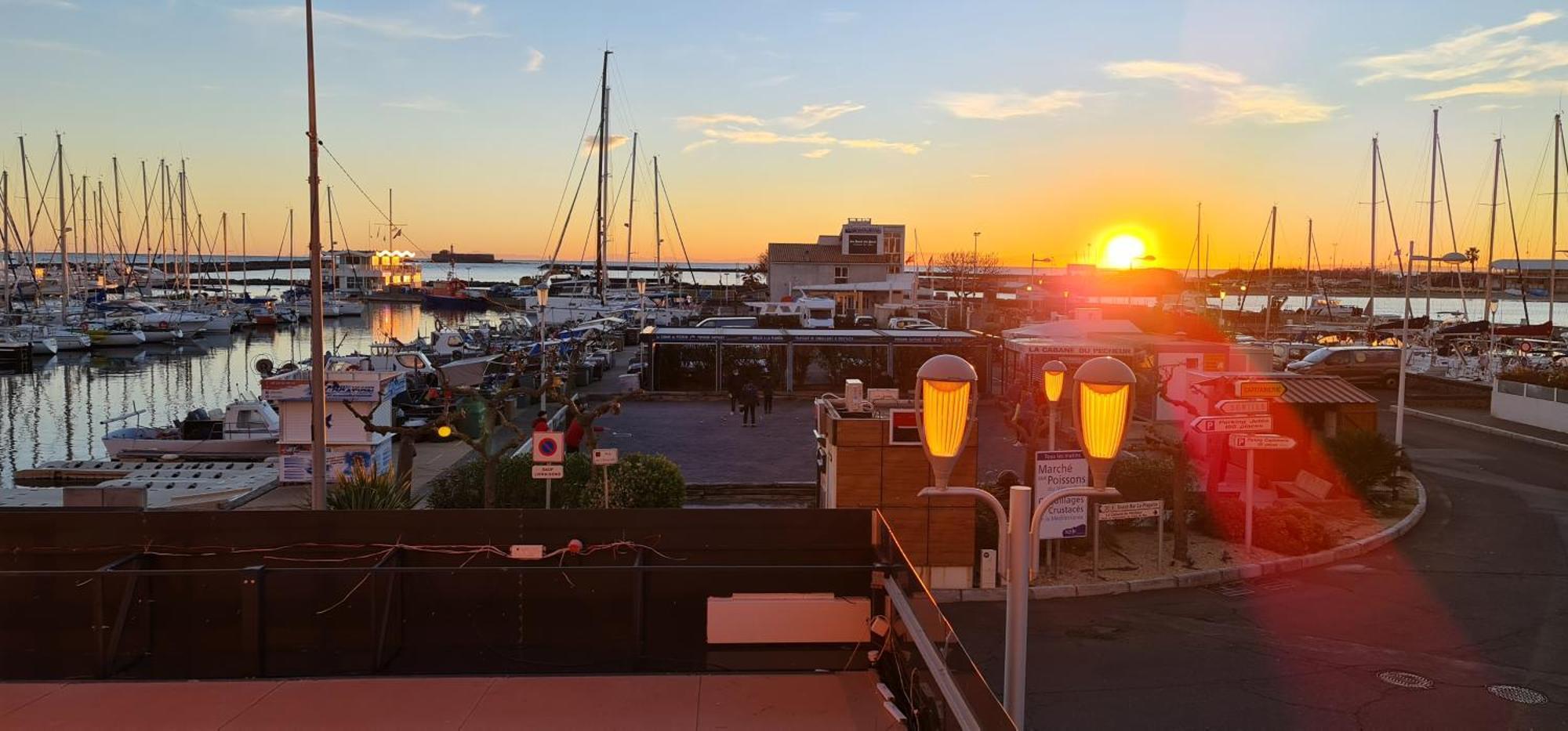 Residence De Standing La Pecherie Spacieux T3 Comme Un Cocon Familial Vue Mer Et Sur L'Avant Port Sur Le Bout Du Bout De Cap D'Agde Seule Cap En Occitanie المظهر الخارجي الصورة