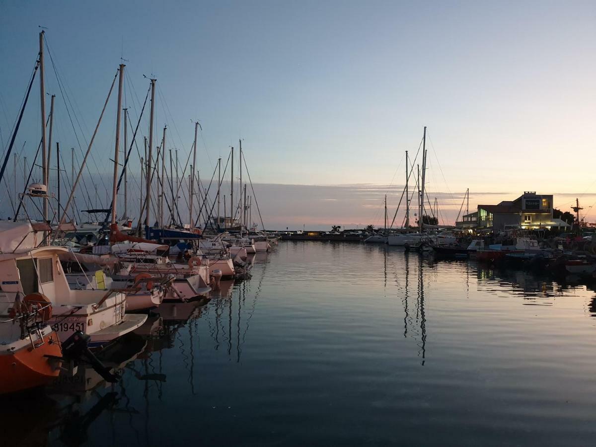 Residence De Standing La Pecherie Spacieux T3 Comme Un Cocon Familial Vue Mer Et Sur L'Avant Port Sur Le Bout Du Bout De Cap D'Agde Seule Cap En Occitanie المظهر الخارجي الصورة